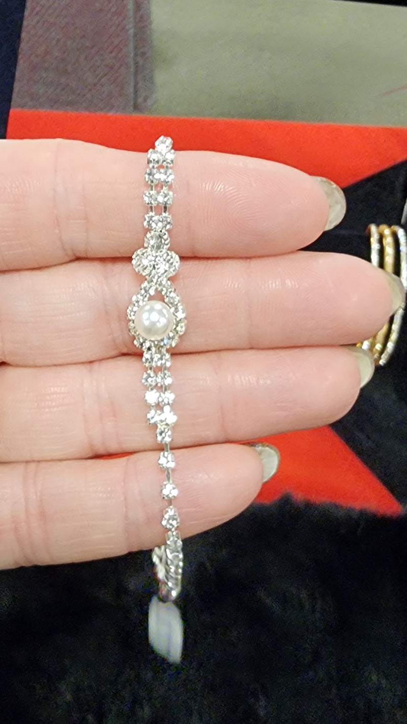 Pearl & Rhinestone Bracelet