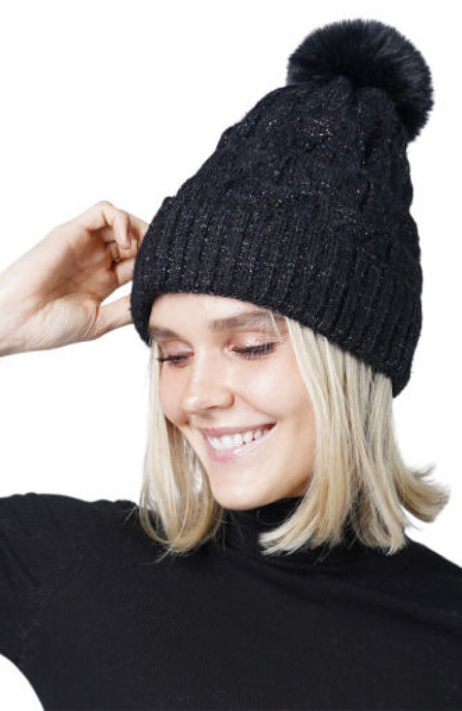 KNIT HAT WITH FUR LINING & POM POM