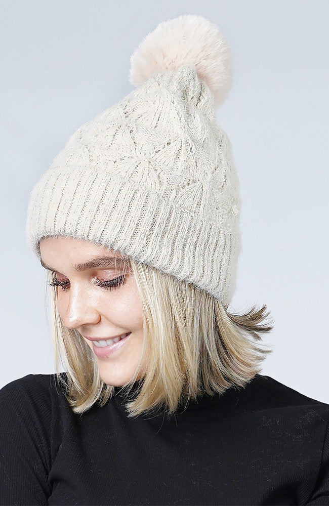 KNIT HAT WITH FUR LINING & POM POM