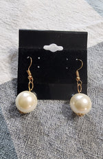 Pearl Layer Statement Necklace & Earrings