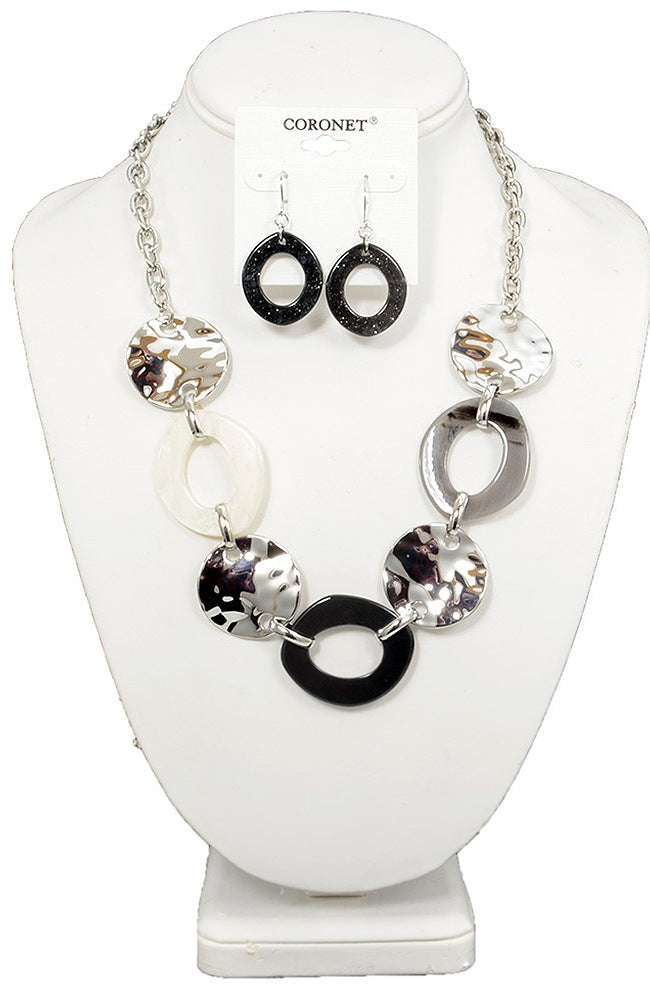 SILVER BLACK/WHITE MIXED MATERIAL NECKLACE & EARRINGS