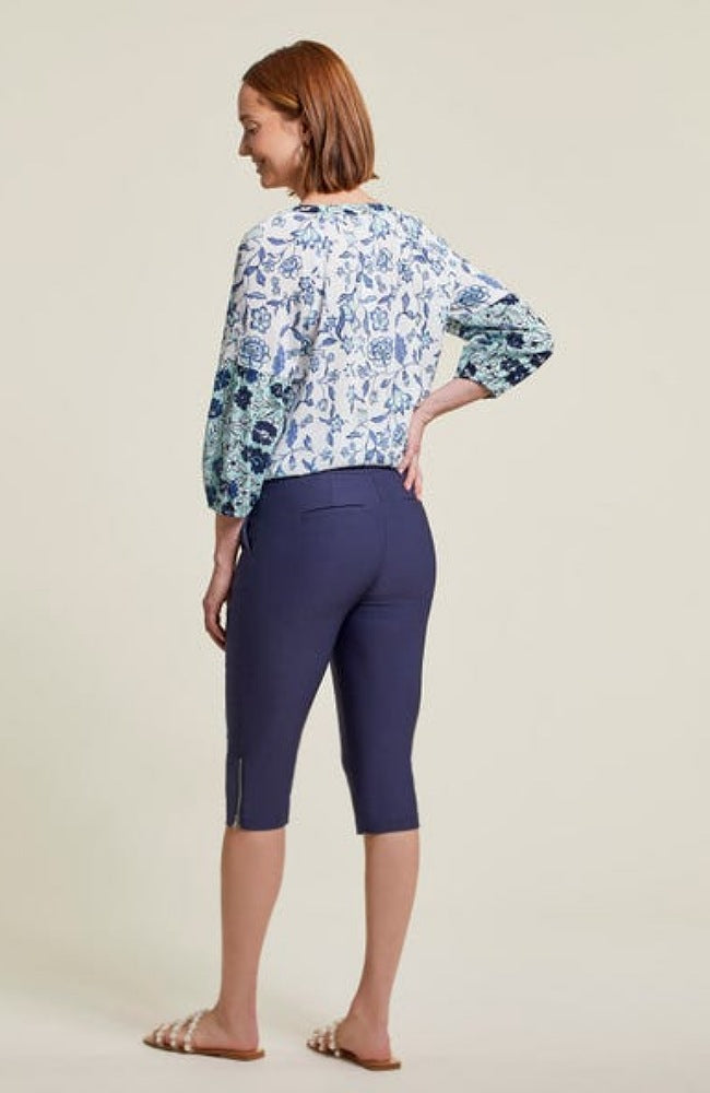 Flatten It Pull-On Capri